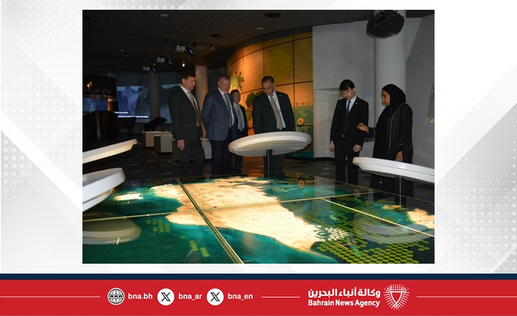 وفد مجموعة الصداقة الروسية البحرينية يزور صرح الميثاق الوطني